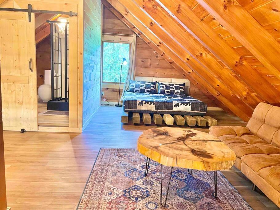 Modern Lake Side Nest• Hotub Fenced Yard King Beds Sevierville Buitenkant foto