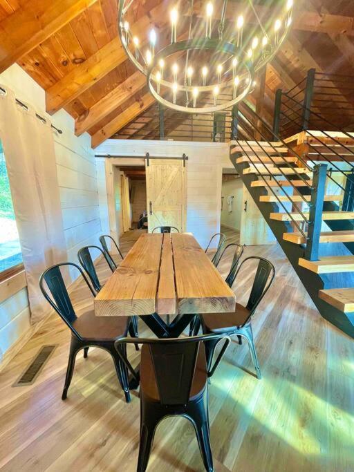 Modern Lake Side Nest• Hotub Fenced Yard King Beds Sevierville Buitenkant foto