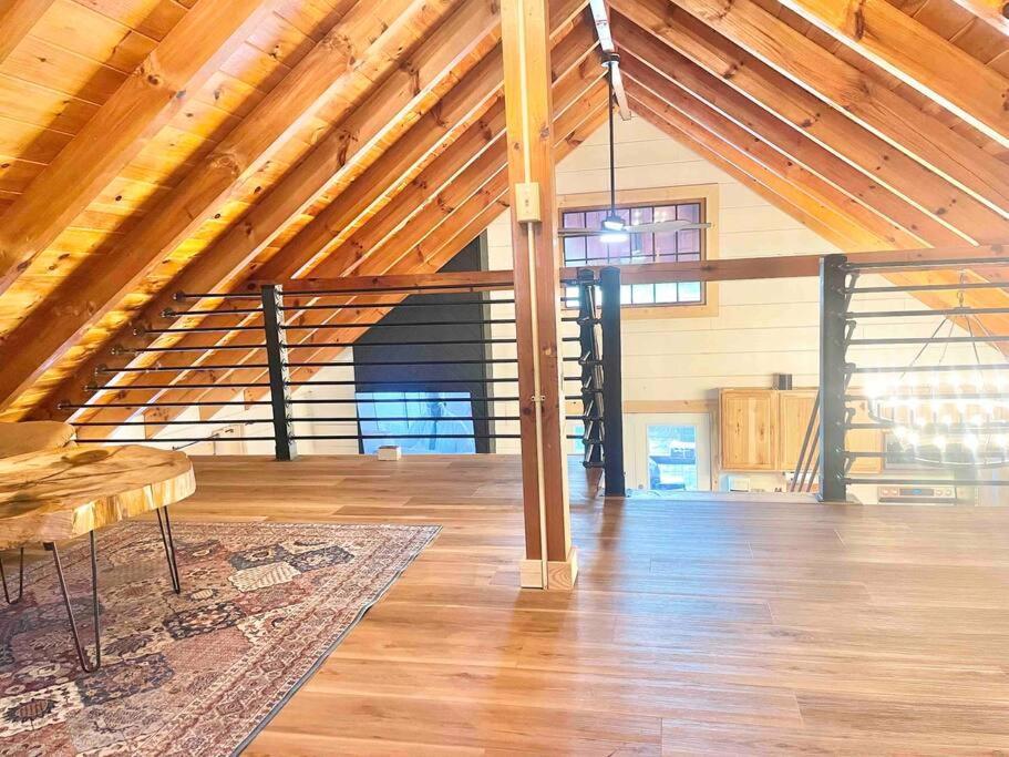 Modern Lake Side Nest• Hotub Fenced Yard King Beds Sevierville Buitenkant foto