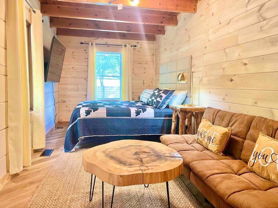 Modern Lake Side Nest• Hotub Fenced Yard King Beds Sevierville Buitenkant foto