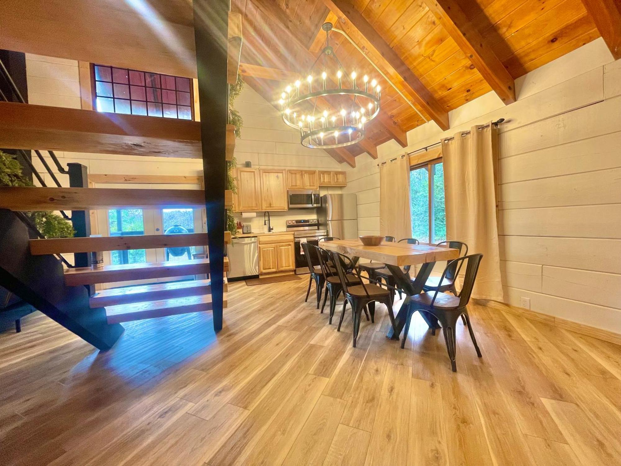 Modern Lake Side Nest• Hotub Fenced Yard King Beds Sevierville Buitenkant foto